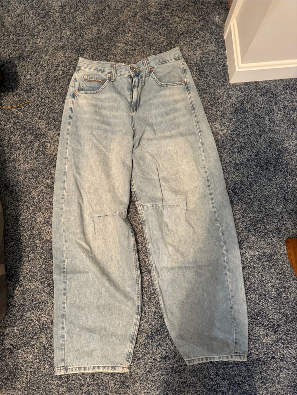 Urban Outfitters BDG Buckle Baggy Jeans Womens